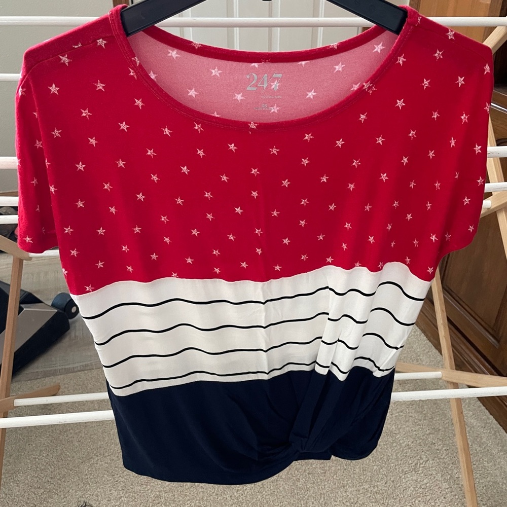 Maurices Red and Navy Star Patterned Tee